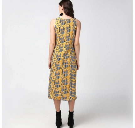Women's Polyester Chain Print Sleeveless Below Knee Dress (Yellow - Black)