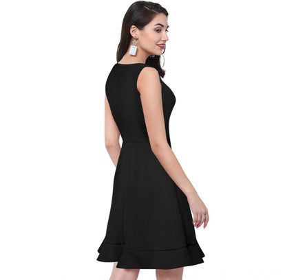 Women's Polyester Solid Round Neck Sleeveless Dress (Black)