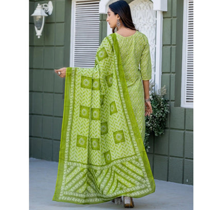 Women's Cotton Blend Printed Kurti With Pant Dupatta Set (Parrot)