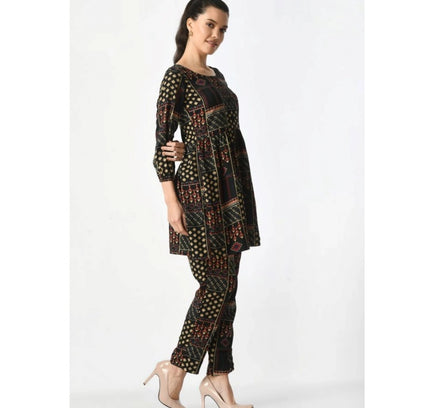 Women's Casual Crepe 3-4th Sleeves Cord Set (Black)