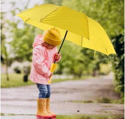 Banana Umbrella – Compact Foldable Umbrella with Banana-Shaped Case (Color: Assorted )